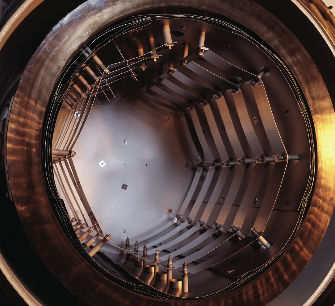 کوره خلأ با المنت مولیبدنی